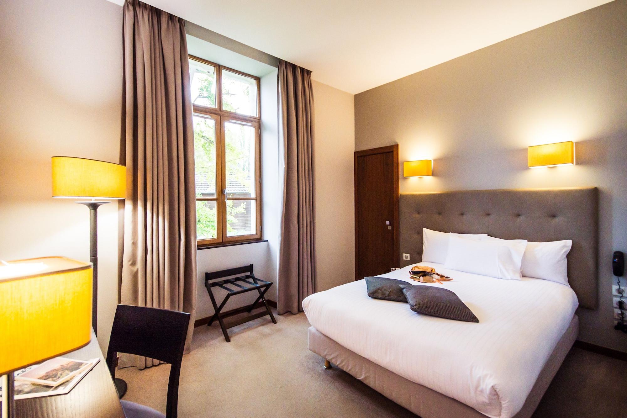 Logis Villa C Hotel Bourges Exterior foto